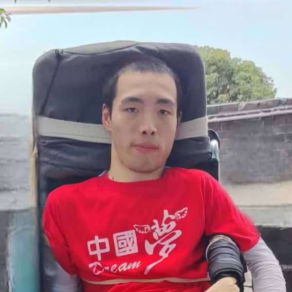 湖南30岁单身帅哥真诚找对象-山东征婚相亲网