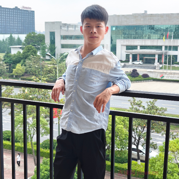 湖南28岁单身帅哥真诚找对象-山东征婚相亲网